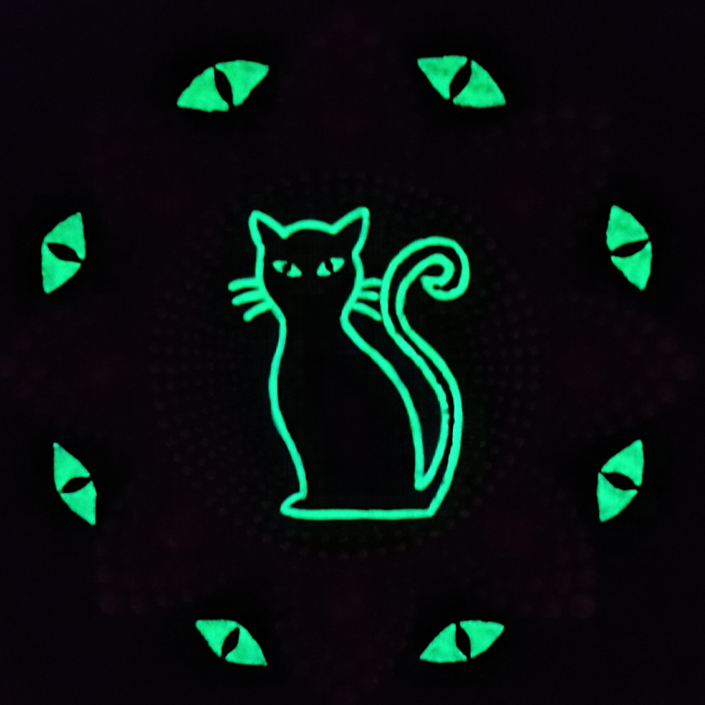 cicás mandala sötétben